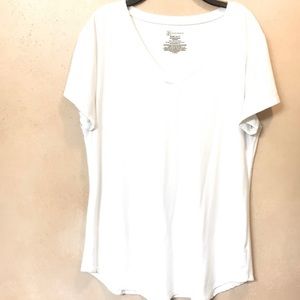 NWOT No Boundaries Brushed V-Neck T-Shirt with Short Sleeves, Size XL